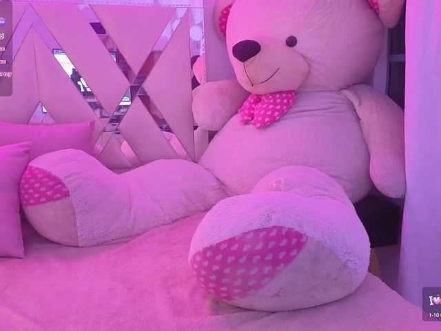 VALENBLOOM-TAY1 live cam on BongaCams