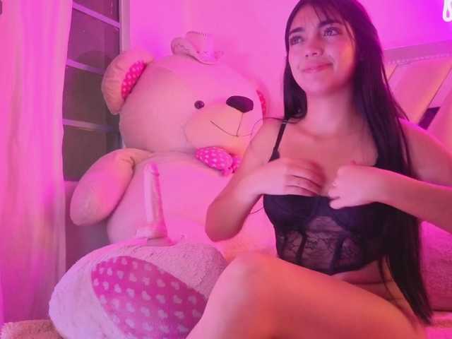 VALENBLOOM-TAY1 live cam on BongaCams