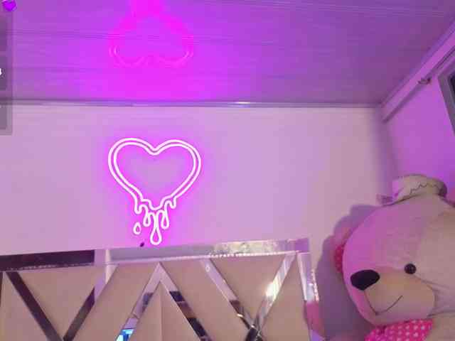 VALENBLOOM-TAY1 webcam