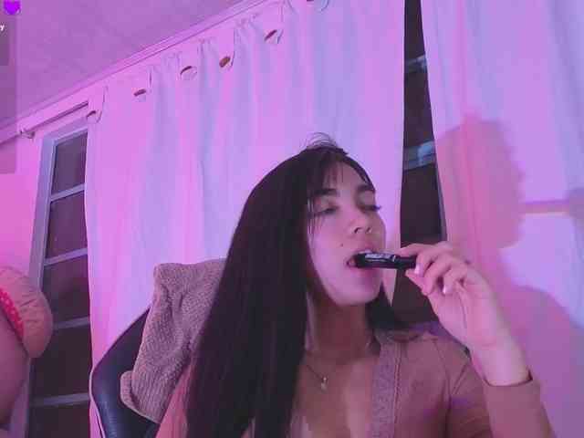 VALENBLOOM-TAY1