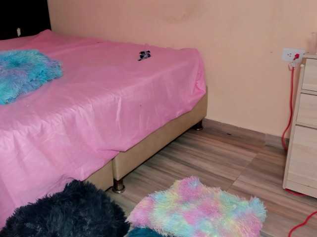 Whit-limitss69 live cam