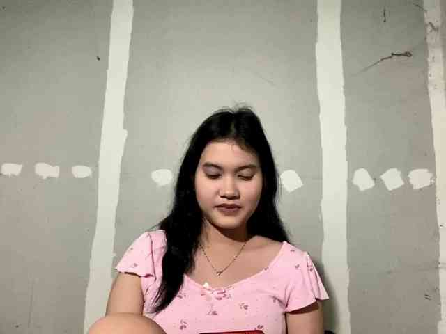 GeneviveMondell webcam