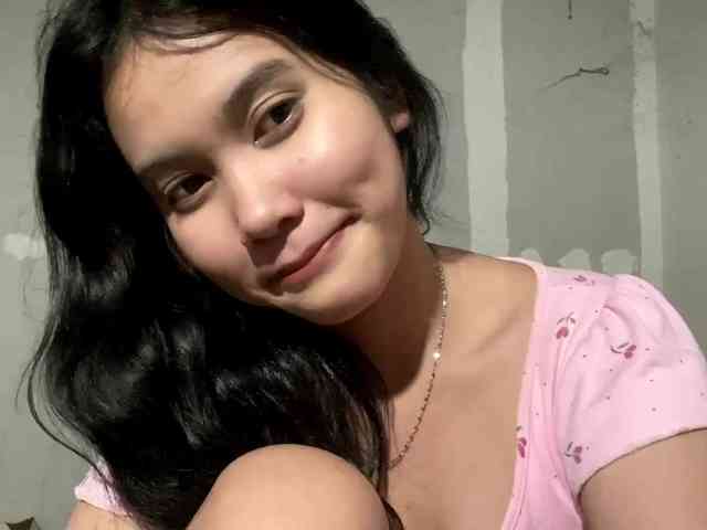 GeneviveMondell webcam