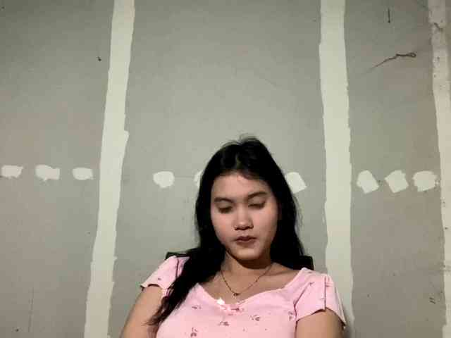 GeneviveMondell webcam
