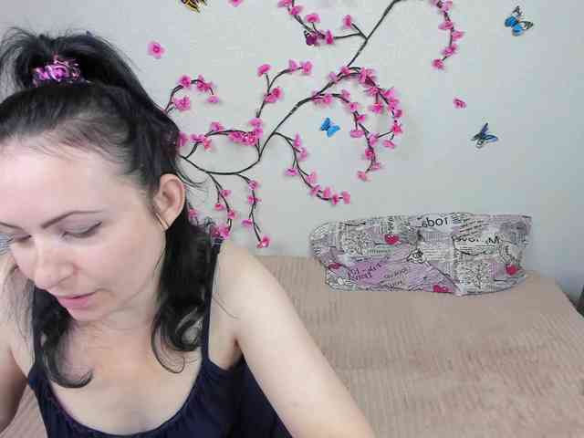 Miss1cute webcam