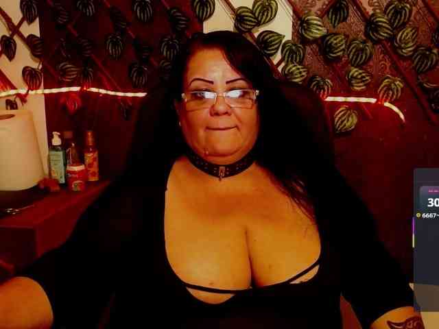 nastymilf44 webcam