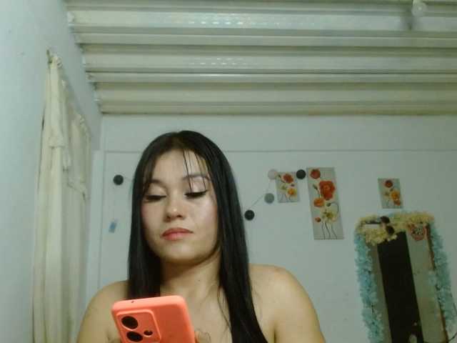 meriilynmonroe, en vivo ahora en BongaCams
