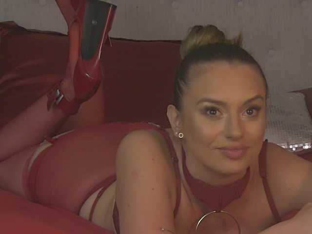NataliaVelour live cam on BongaCams