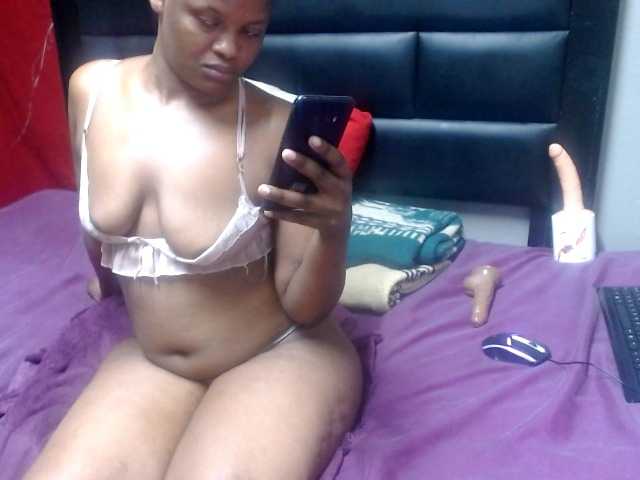 Africancurves22