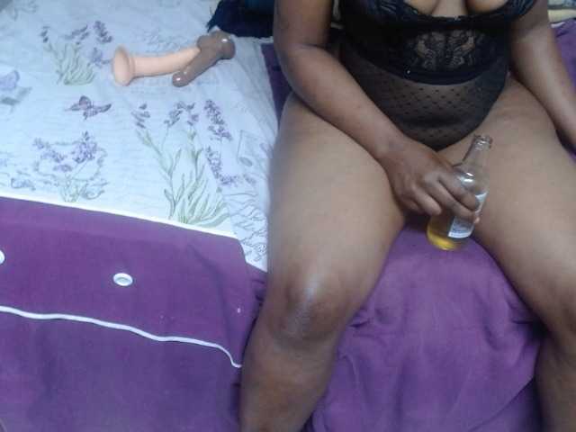 Africancurves22