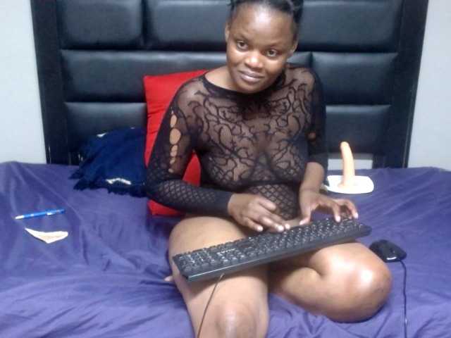 Africancurves22
