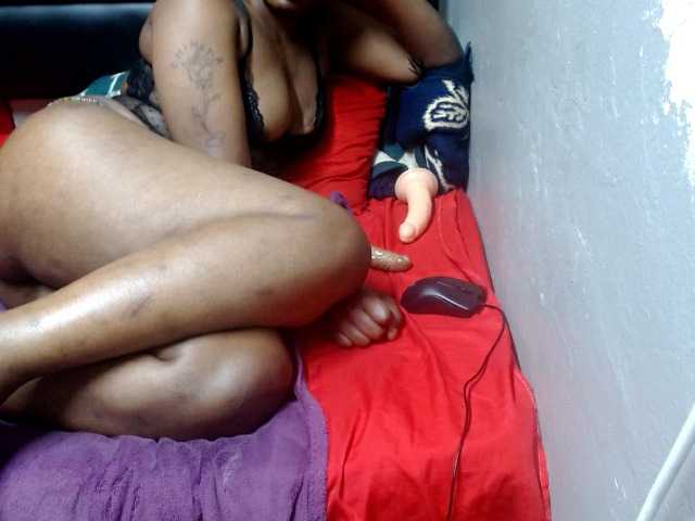 Africancurves22