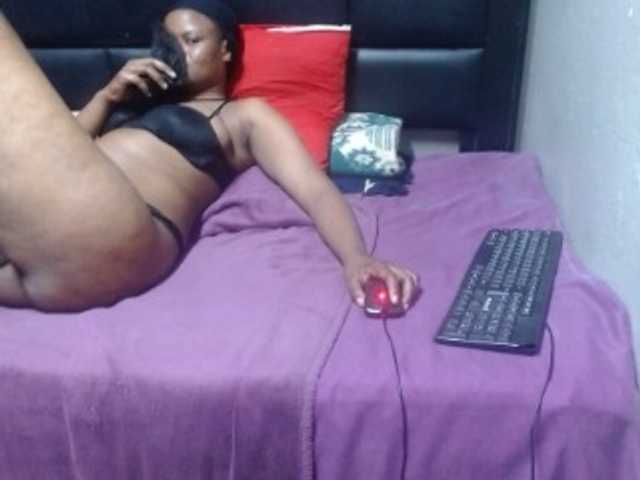 Africancurves22
