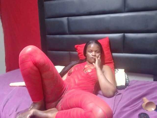 Africancurves22 live cam on BongaCams