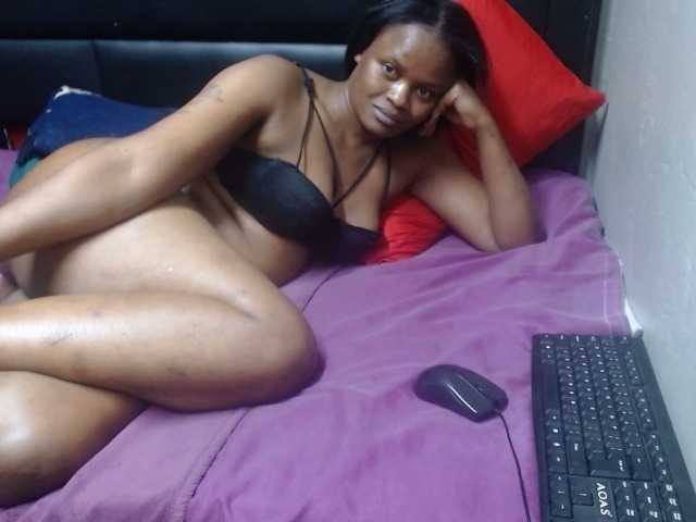 Africancurves22
