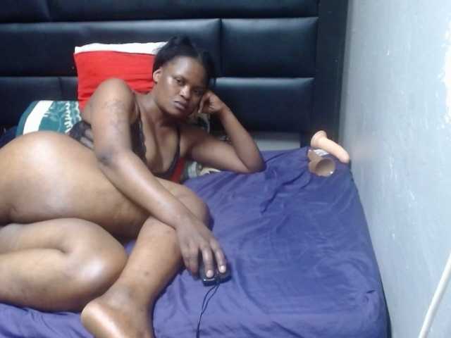 Africancurves22