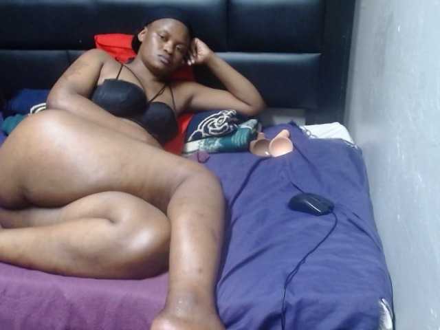 Africancurves22