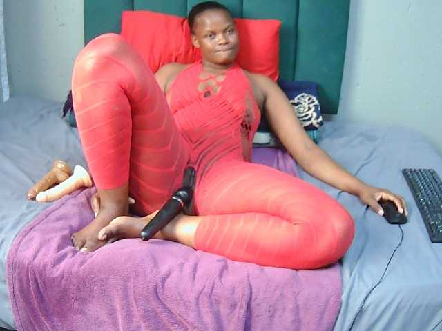 Africancurves22 live cam on BongaCams