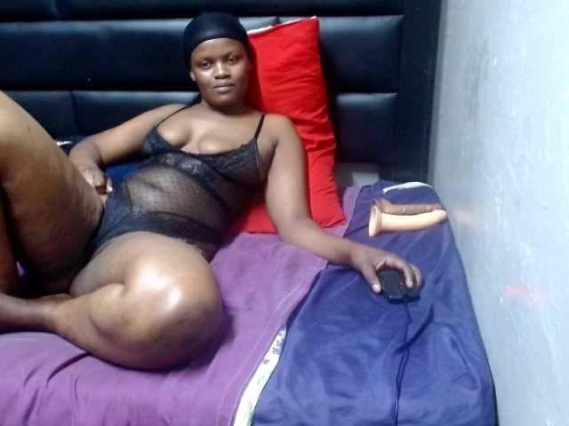 Africancurves22