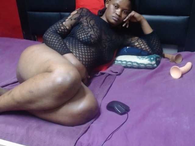 Africancurves22