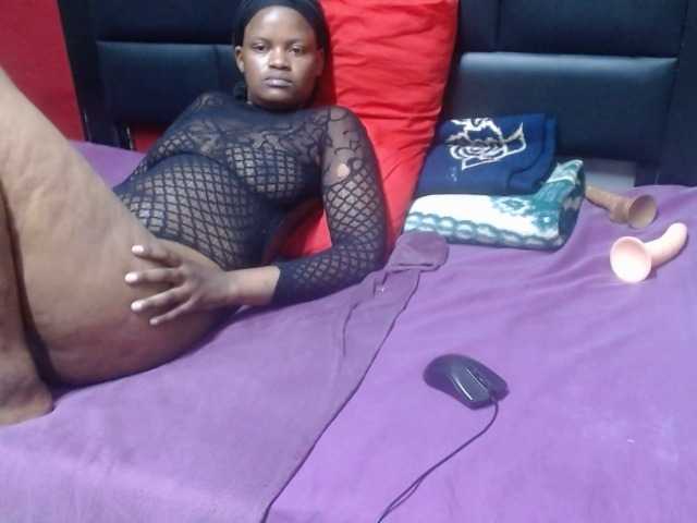 Africancurves22