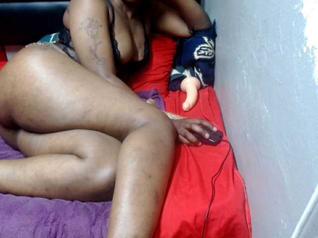 Africancurves22