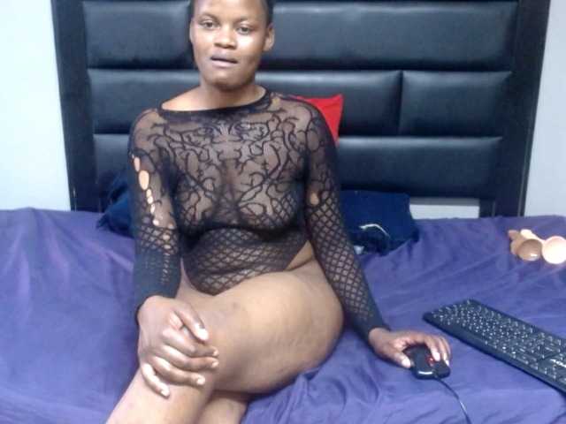 Africancurves22