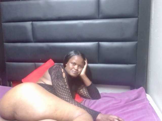 Africancurves22