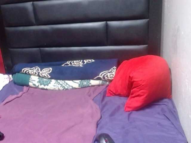 Africancurves22 live cam preview