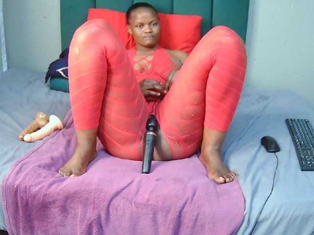 Africancurves22 live cam on BongaCams