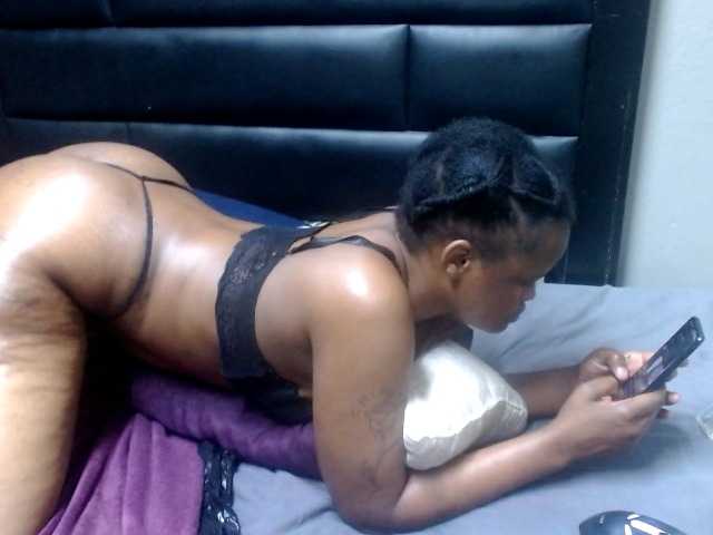 Africancurves22