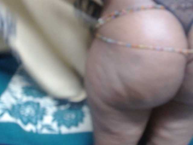 Africancurves22