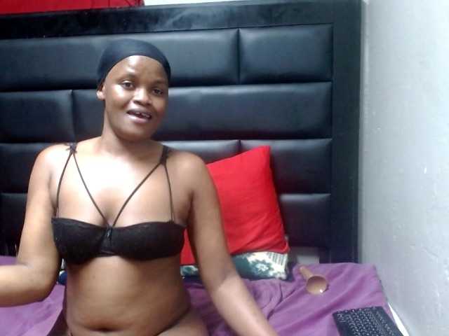 Africancurves22