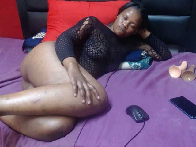 Africancurves22