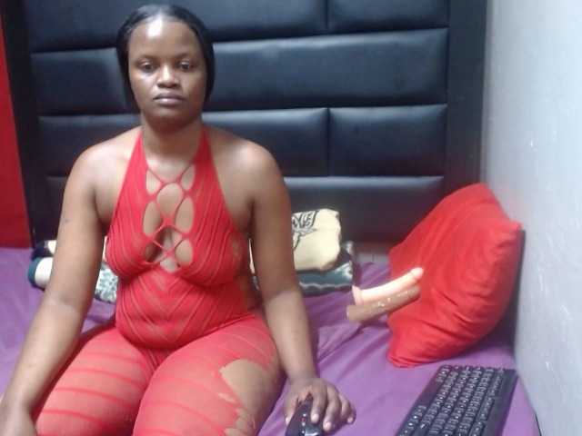 Africancurves22 live cam on BongaCams