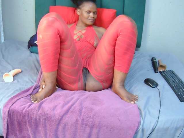Africancurves22 live cam on BongaCams