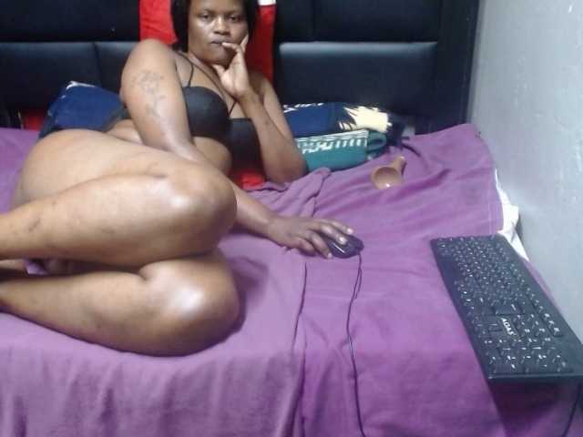 Africancurves22