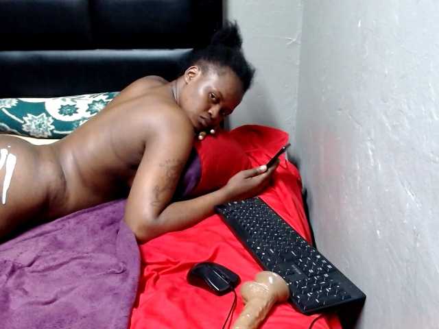Africancurves22