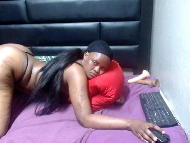 Africancurves22
