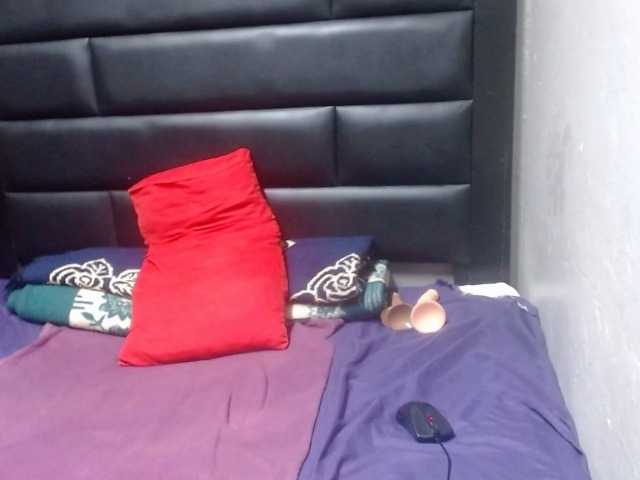 Africancurves22 live cam preview