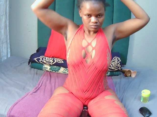 Africancurves22