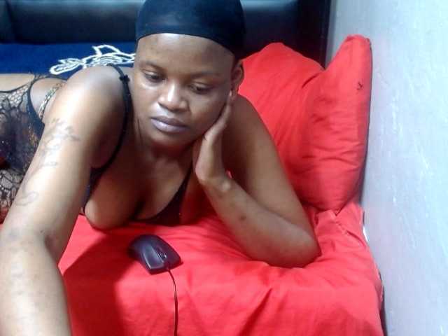 Africancurves22