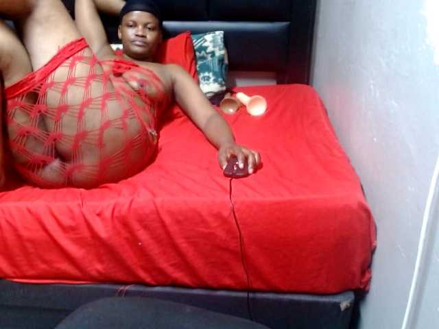 Africancurves22 live cam on BongaCams