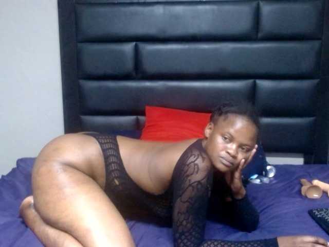 Africancurves22