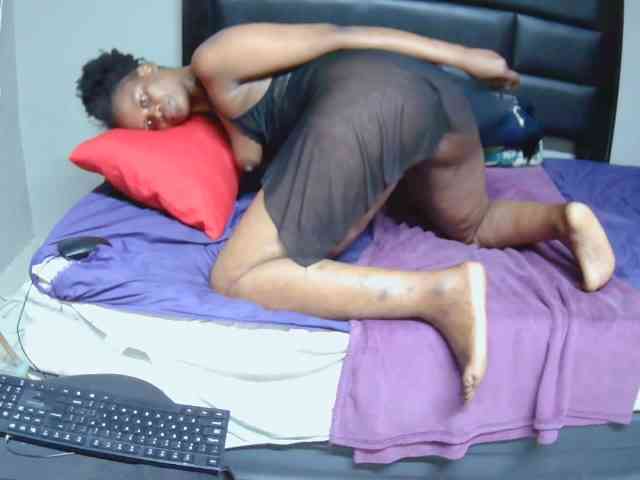 Africancurves22