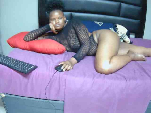 Africancurves22