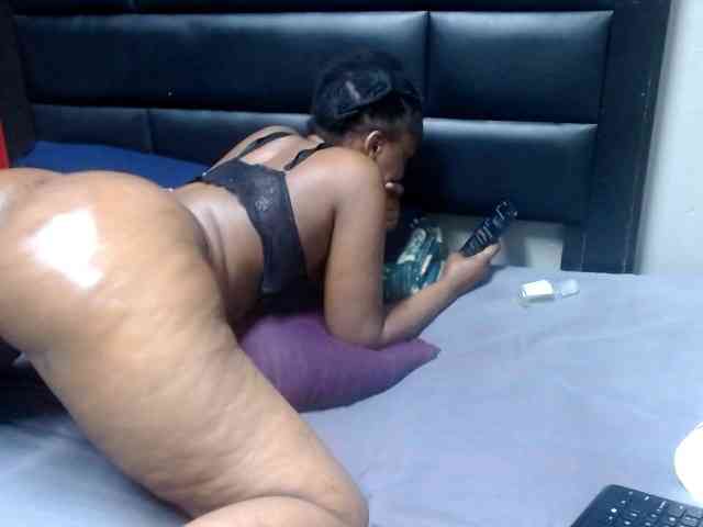 Africancurves22