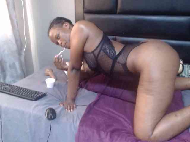 Africancurves22