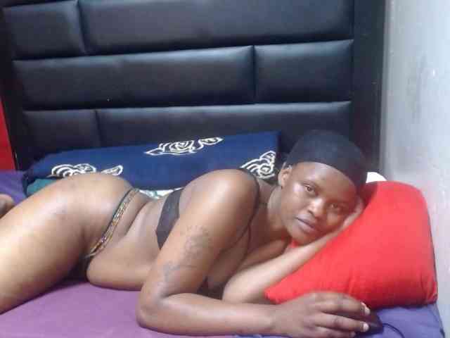 Africancurves22