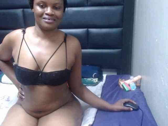 Africancurves22